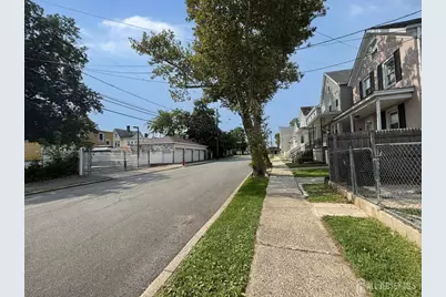 493 Miller Street, Perth Amboy, NJ 08861 - Photo 18