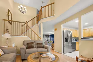 43 Jared Dr, North Brunswick Township, NJ 08902 - Photo 8