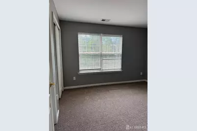 1325 Fernwood Court, New Brunswick, NJ 08901 - Photo 12