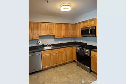 1325 Fernwood Court, New Brunswick, NJ 08901 - Photo 4