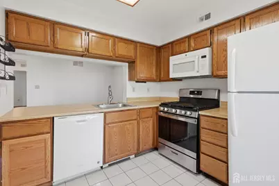 2704 Commons At Kingswood Drive, East Brunswick Township, NJ 08816 - Photo 6