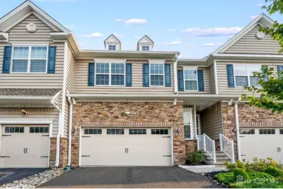 7 Larkspur Lane, Monroe Township, NJ 08831 - Photo 2
