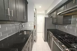 3905 Balsam Way, Bernards Township, NJ 07920 - Photo 4
