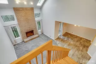 112 Nathan Dr, North Brunswick Township, NJ 08902 - Photo 6