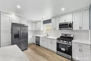 324 Harper Pl, Highland Park, NJ 08904 - Photo 8