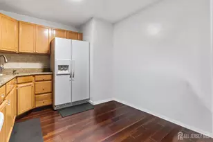 395 College Dr, Edison, NJ 08817 - Photo 6