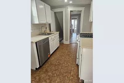 327 Berry Street, Woodbridge Township, NJ 07095 - Photo 6
