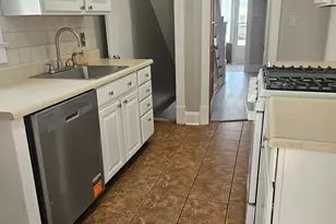 327 Berry St, Woodbridge Township, NJ 07095 - Photo 6