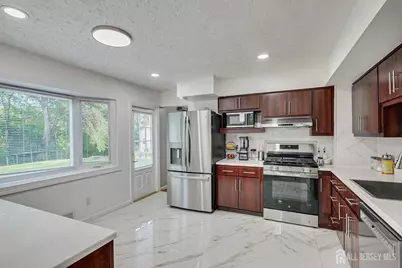 17 Myrtle Road, East Brunswick Township, NJ 08816 - Photo 12