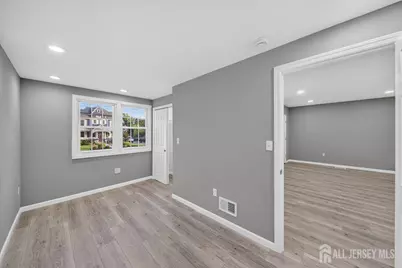 184 Green Street, Woodbridge Township, NJ 07095 - Photo 8