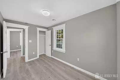 184 Green Street, Woodbridge Township, NJ 07095 - Photo 18