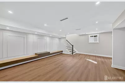 28 Ross Hall Boulevard, Piscataway Township, NJ 08854 - Photo 2