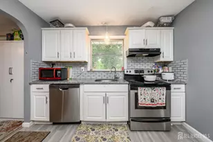 42 Central Ave, Piscataway Township, NJ 08854 - Photo 10