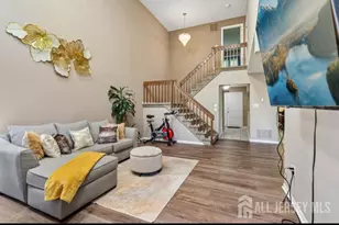 174 Nathan Dr, North Brunswick Township, NJ 08902 - Photo 4