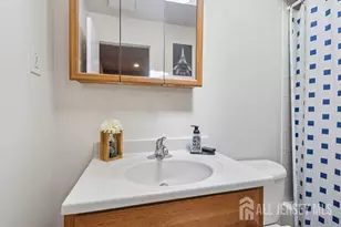 174 Nathan Dr, North Brunswick Township, NJ 08902 - Photo 14
