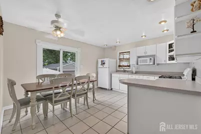 428 N Main Street, North Brunswick Township, NJ 08850 - Photo 8