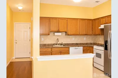 727 Lucy Court, South Plainfield, NJ 07080 - Photo 4