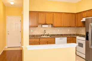 727 Lucy Ct, South Plainfield, NJ 07080 - Photo 4