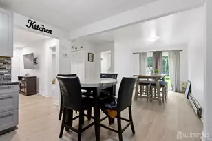 62 Pinetree Dr, Sayreville, NJ 08859 - Photo 16