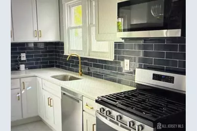 145 Paul Robeson Boulevard, New Brunswick, NJ 08901 - Photo 4