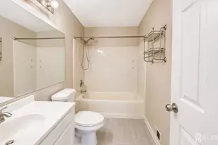500 Danbury Ln, East Brunswick Township, NJ 08816 - Photo 8
