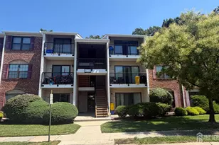 500 Danbury Ln, East Brunswick Township, NJ 08816 - Photo 16