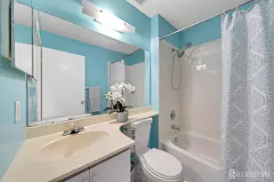 148 Linda Ln, Edison, NJ 08820 - Photo 18