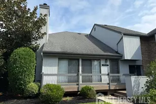 16 Wisteria Ct, South Brunswick Township, NJ 08852 - Photo 2