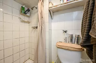 862 Gibbons Ct, Elizabeth, NJ 07202 - Photo 22