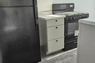 110 Market St, Perth Amboy, NJ 08861 - Photo 2