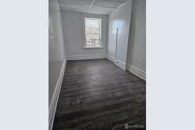 110 Market Street #3E, Perth Amboy, NJ 08861 - Photo 4