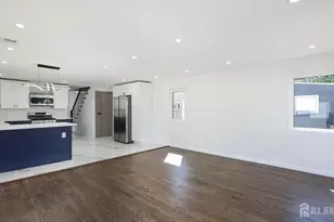 13 Columbus Ave, Edison, NJ 08817 - Photo 10