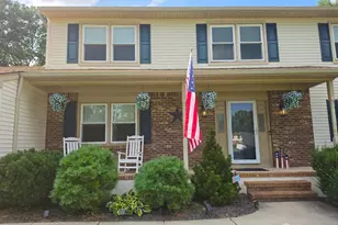 16 Glynn Ct, Sayreville, NJ 08859 - Photo 2