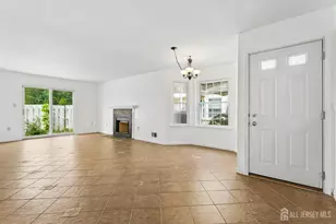 70 Mill Run W, Hightstown, NJ 08520 - Photo 6