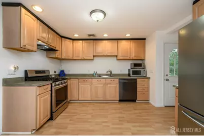 328 Runyon Avenue, Middlesex, NJ 08846 - Photo 12