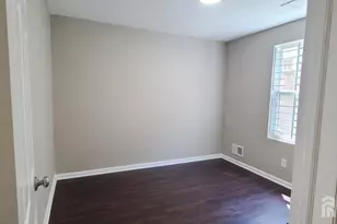 110 Jefferson St, Perth Amboy, NJ 08861 - Photo 2
