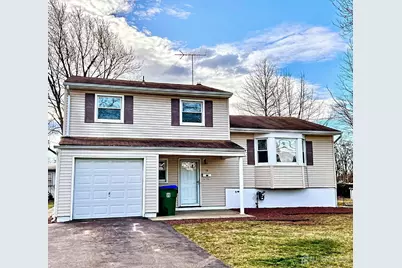 16 Outcalt Road, Middlesex, NJ 08817 - Photo 1