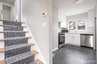 16 Outcalt Road, Middlesex, NJ 08817 - Photo 2