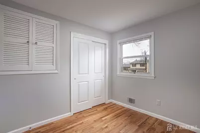16 Outcalt Road, Middlesex, NJ 08817 - Photo 8