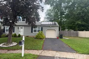 16 Wakefield Dr, Edison, NJ 08820 - Photo 34