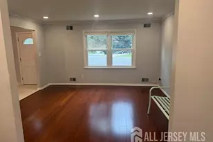 16 Wakefield Dr, Edison, NJ 08820 - Photo 4