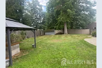 16 Wakefield Drive, Edison, NJ 08820 - Photo 24
