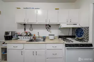 922 Amboy Ave, Perth Amboy, NJ 08861 - Photo 10