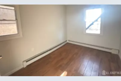 310 Somerset Street, New Brunswick, NJ 08901 - Photo 4