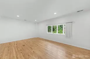 41 Montclair Ave, Edison, NJ 08820 - Photo 4