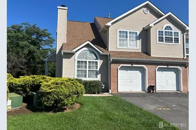 94 Castle Pointe Boulevard, Piscataway Township, NJ 08854 - Photo 1