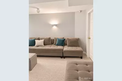 94 Castle Pointe Boulevard, Piscataway Township, NJ 08854 - Photo 6