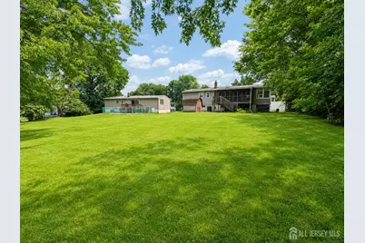 17 Wilk Road, Edison, NJ 08837 - Photo 2