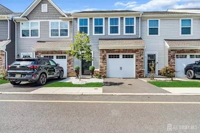 8 Athens Way, Aberdeen Township, NJ 07721 - Photo 4