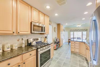 19 Annette Drive, Edison, NJ 08820 - Photo 18
